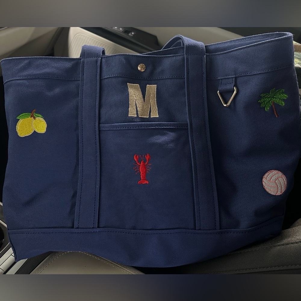 NWOT Baublebar Embroidered M Tote